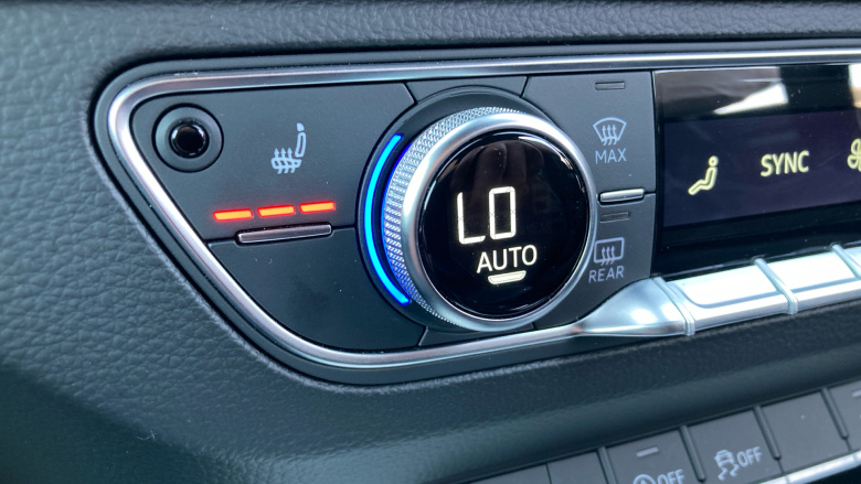 Audi Q5 40 TDI Quattro S Line 5dr S Tronic Diesel Estate